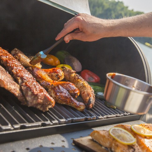 Угольный барельный гриль-коптильня Broil-King Regal OFFSET 400 в Сочи